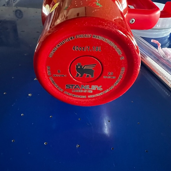 Strawberry shortcake Stanley Red Tumbler with Accessories - Picture 3 of 10